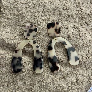 Tortoise Shell Patterned Earrings